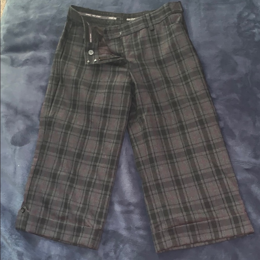 Express Capri work slack